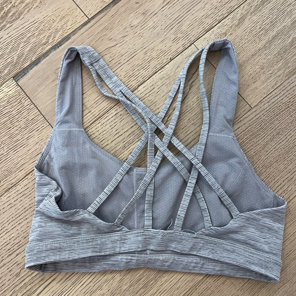 GREY LULULEMON BRA | SIZE 6 - Picture 2 of 4
